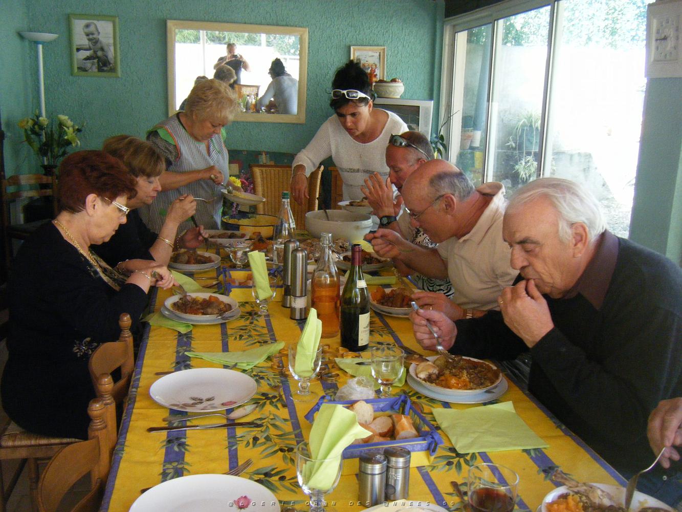 2011 repas  couscous a la maison du 04 04 2011  jpg (1).jpg